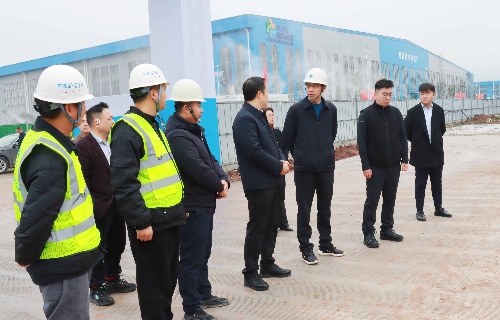 南溪經(jīng)開(kāi)區(qū)黨工委副書(shū)記、管委會(huì)主任李勇一行蒞臨遠(yuǎn)東股份宜賓智能產(chǎn)業(yè)園調(diào)研指導(dǎo)